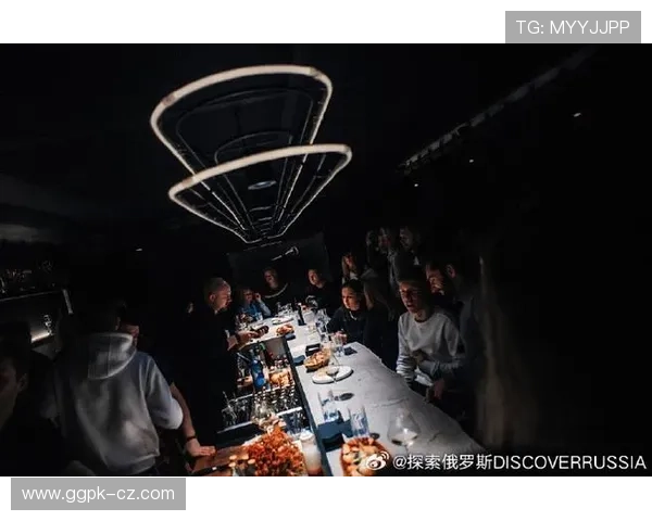 俄罗斯的夜生活和娱乐活动有哪些值得体验的特色场所和精彩表演